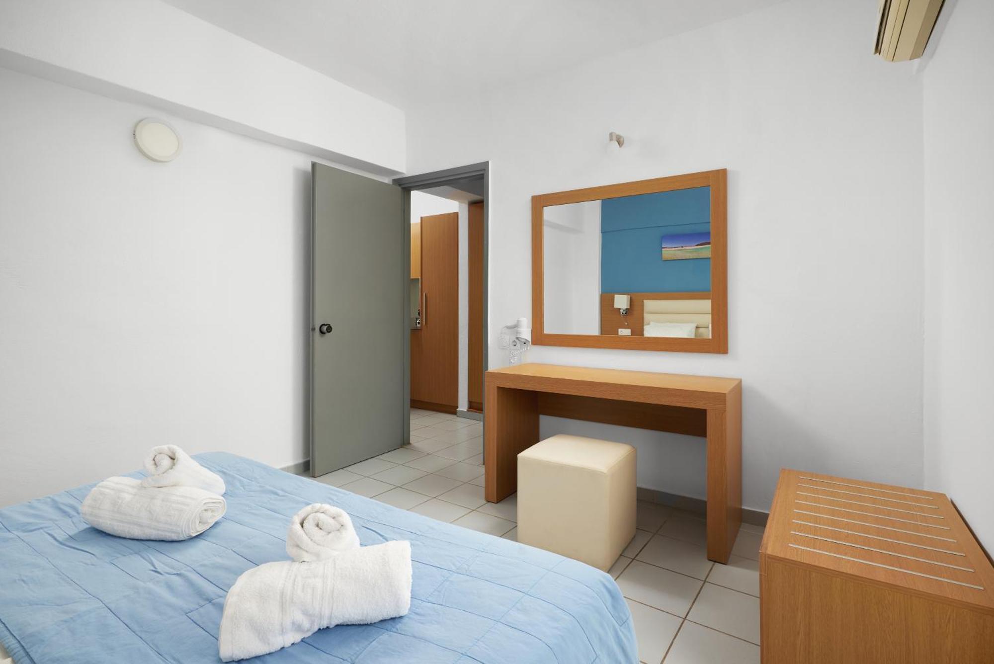 Acropolis Apartments Hersonissos  Exterior foto