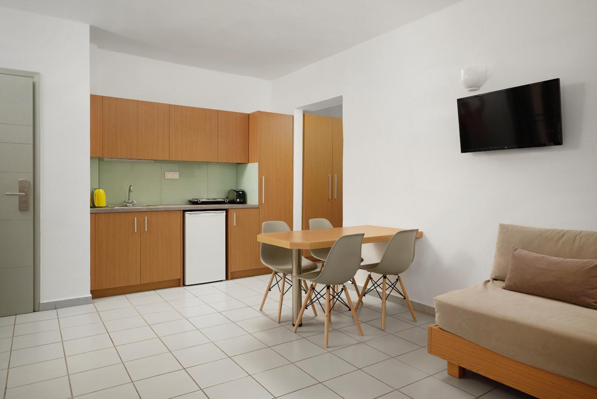 Acropolis Apartments Hersonissos  Exterior foto